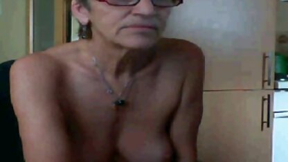 Nastya neuken met een oma