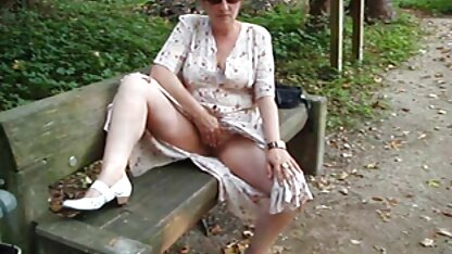 Claudia. vader neukt oma
