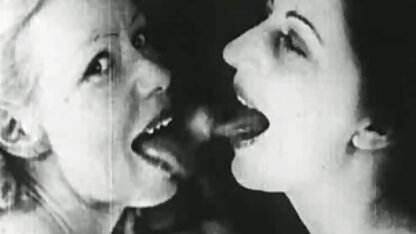 De bodem oma neuken film die niet alleen grote lippen heeft